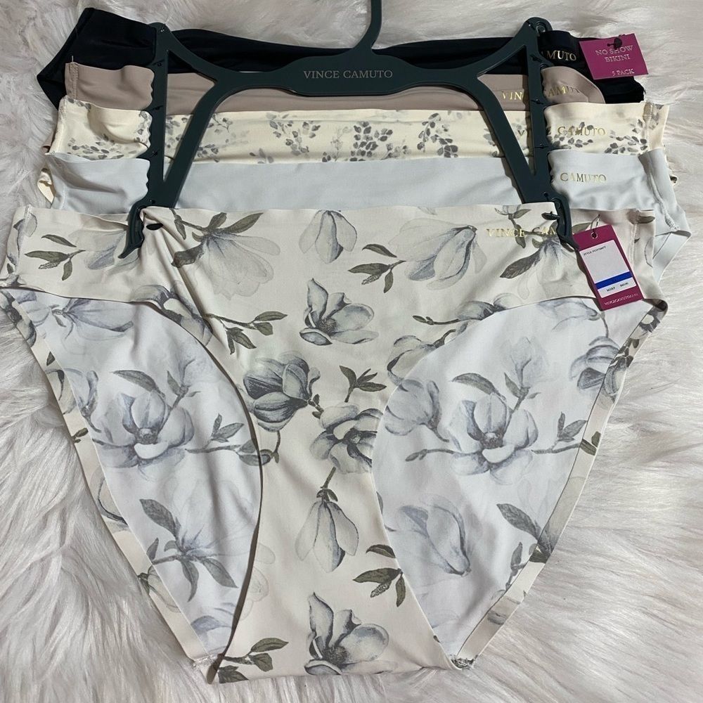 COPY - Vince Camuto No Show Bikini 5 pack